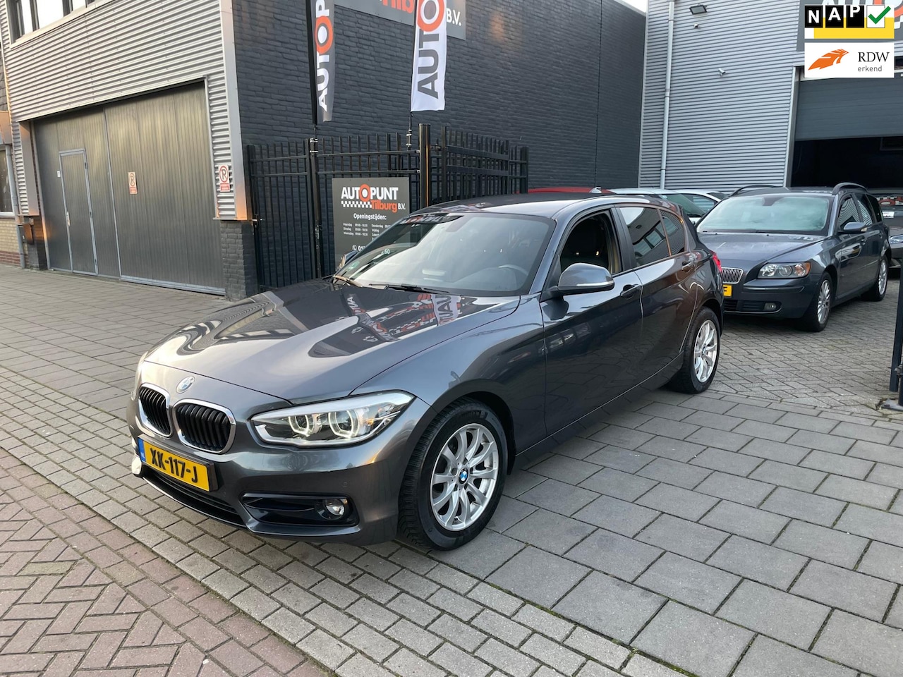 BMW 1-serie - 118i Executive 1e Eigenaar! Airco Navi PDC NAP APK - AutoWereld.nl