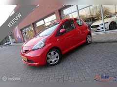 Toyota Aygo - 1.0-12V +