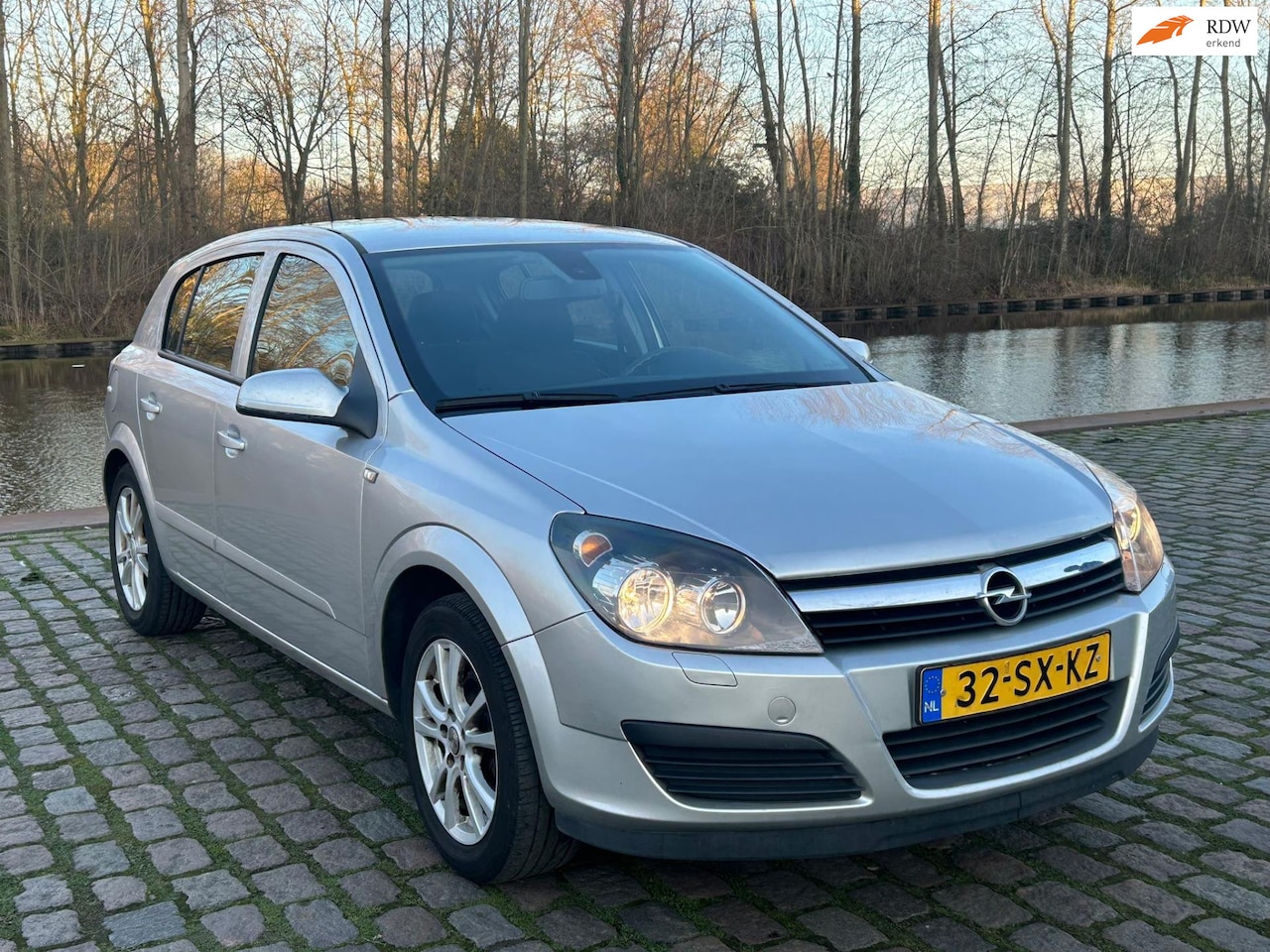 Opel Astra - 1.6 Executive Automaat airco elektrische ramen cv op afs - AutoWereld.nl