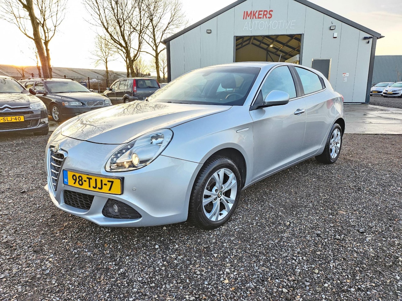 Alfa Romeo Giulietta - 1.4 T Distinctive AUTOMAAT NAVI - AutoWereld.nl