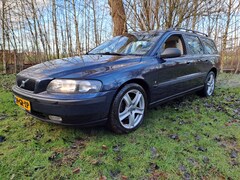 Volvo V70 - 2.4 Comfort Line