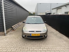 Ford Fiesta - 1.4-16V Ghia