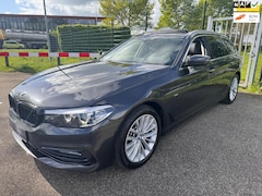 BMW 5-serie Touring - 530i High Exe Panodak HuD 1ste eig Luxury Line