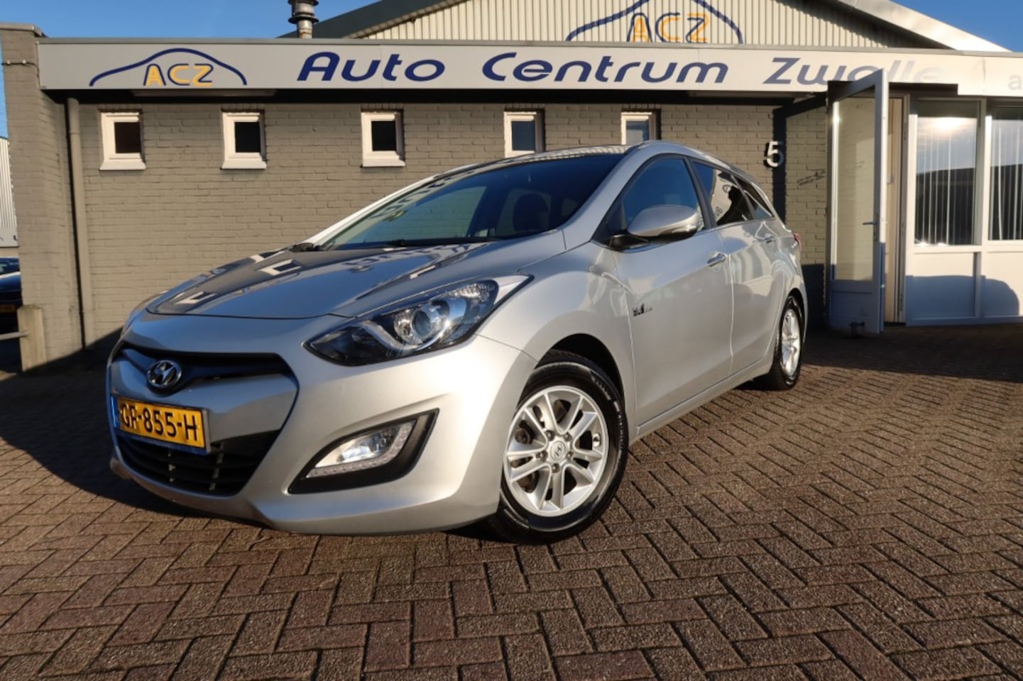 Hyundai i30 - 1.6 GDI Go! 1.6 GDI GO! , NAVI  CAMERA  TREKHAAK ENZ... - AutoWereld.nl