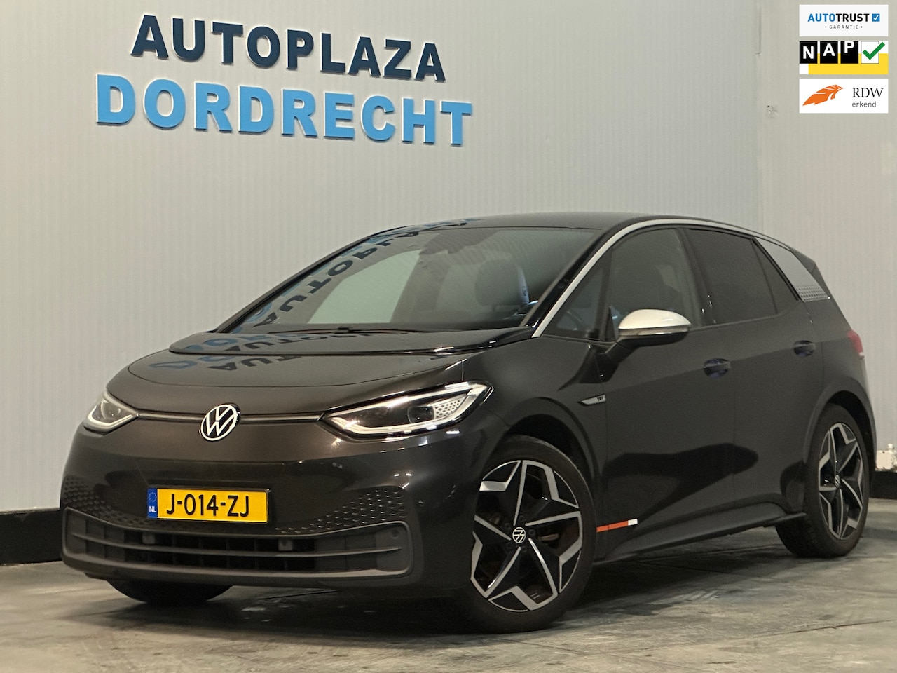 Volkswagen ID.3 - First Plus 58 kWh TREKHAAK - AutoWereld.nl