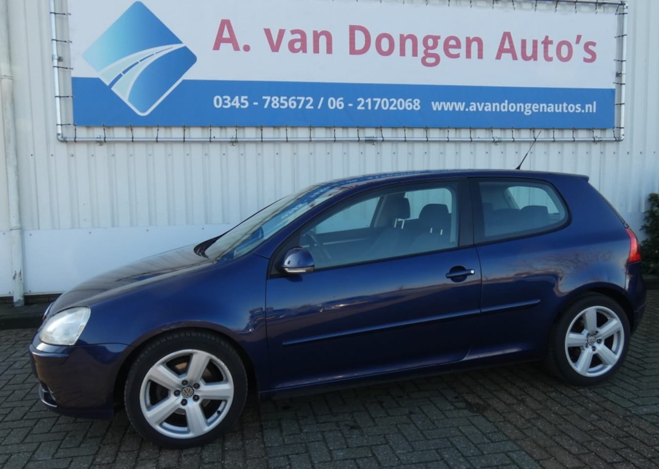 Volkswagen Golf - 2.0 FSI Sportline 2.0 FSI SPORTLINE,Clima,Cruise,APK 24-8-25 - AutoWereld.nl