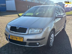 Skoda Fabia Combi - 1.4-16V Elegance Airco El. pakket Audio/CD Cruisecontrol ABS Colorpakket Trekhaak Dealeron