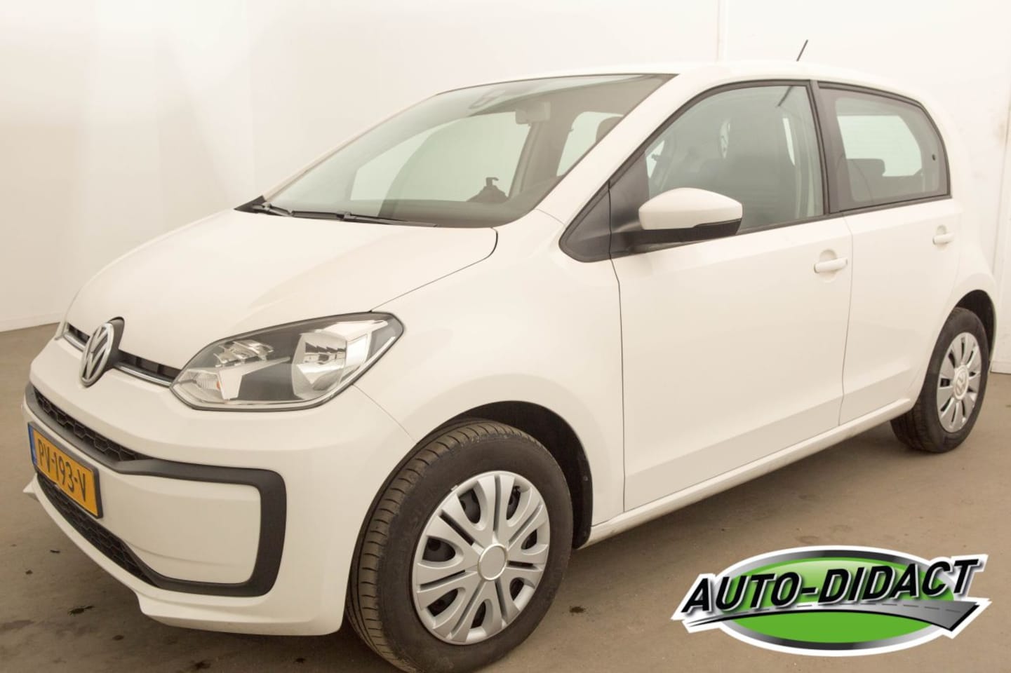 Volkswagen Up! - 1.0 BMT move up! 1.0 BMT Move Up! - AutoWereld.nl