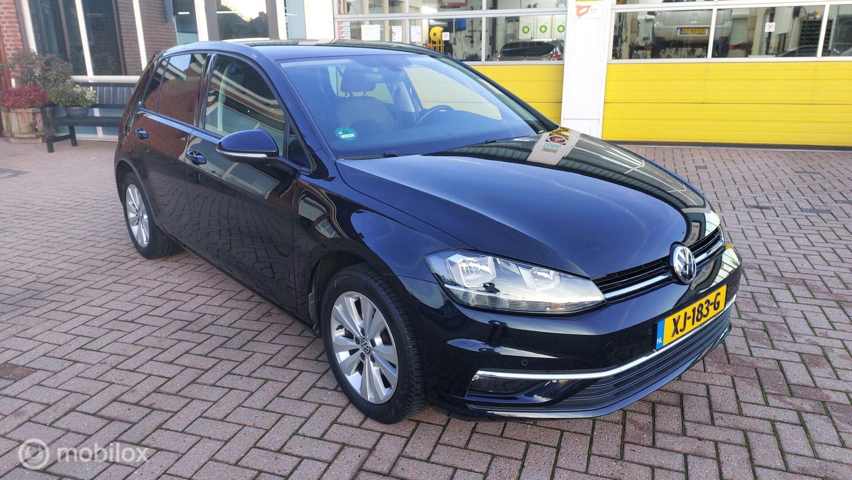 Volkswagen Golf - 1.0 TSI Comfortline Business 1.0 TSI Comfortline Business - AutoWereld.nl