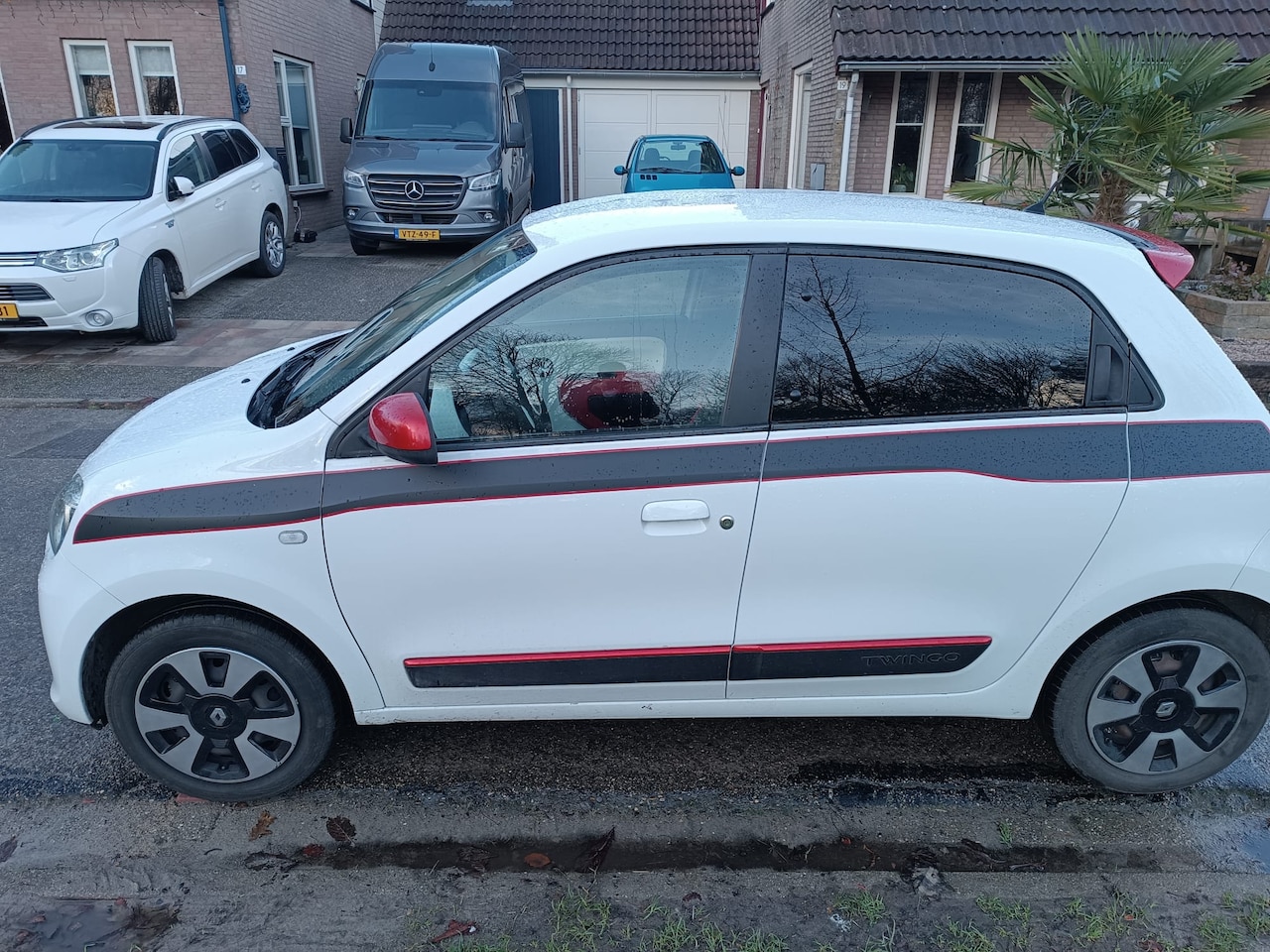 Renault Twingo - 1.0 SCe Collection Met getint glas en achter spoiler - AutoWereld.nl