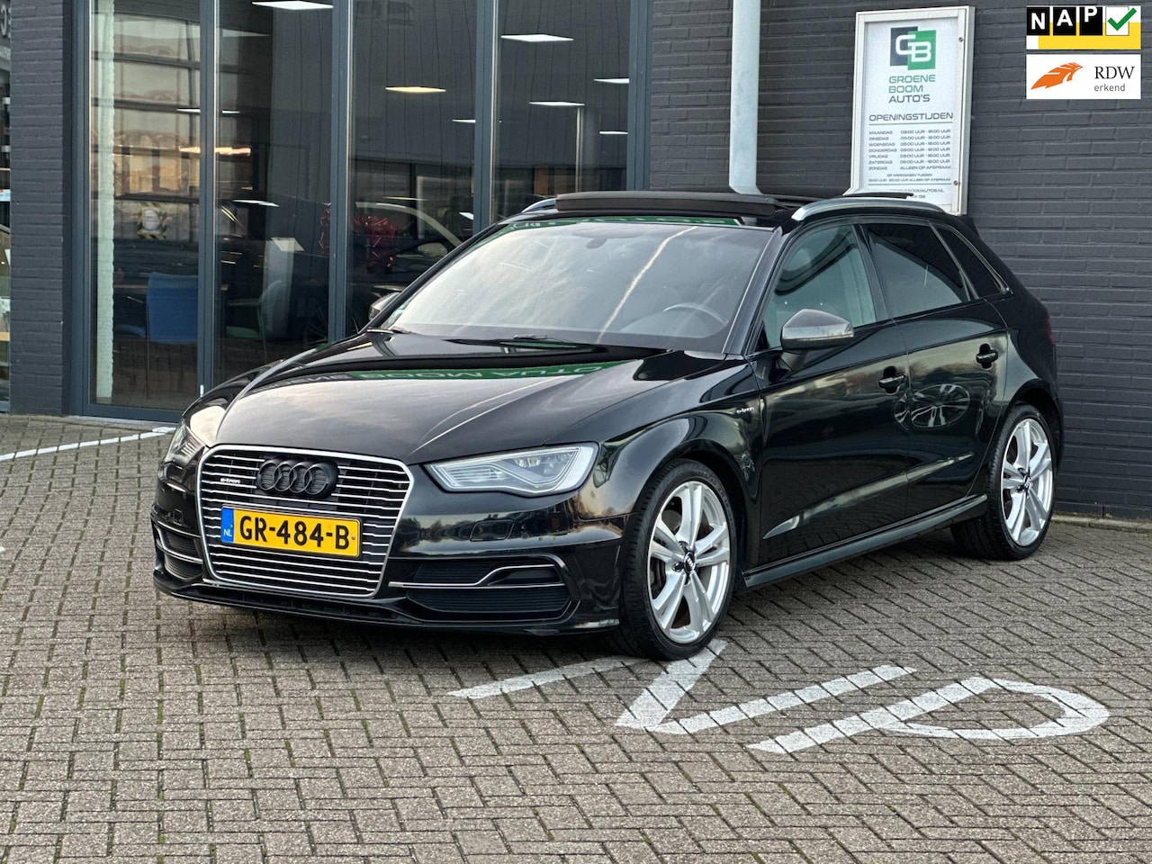 Audi A3 Sportback - 1.4 e-tron PHEV Ambition Pro Line plus/PANO-DAK/NAVI/NETTE SATT!! - AutoWereld.nl