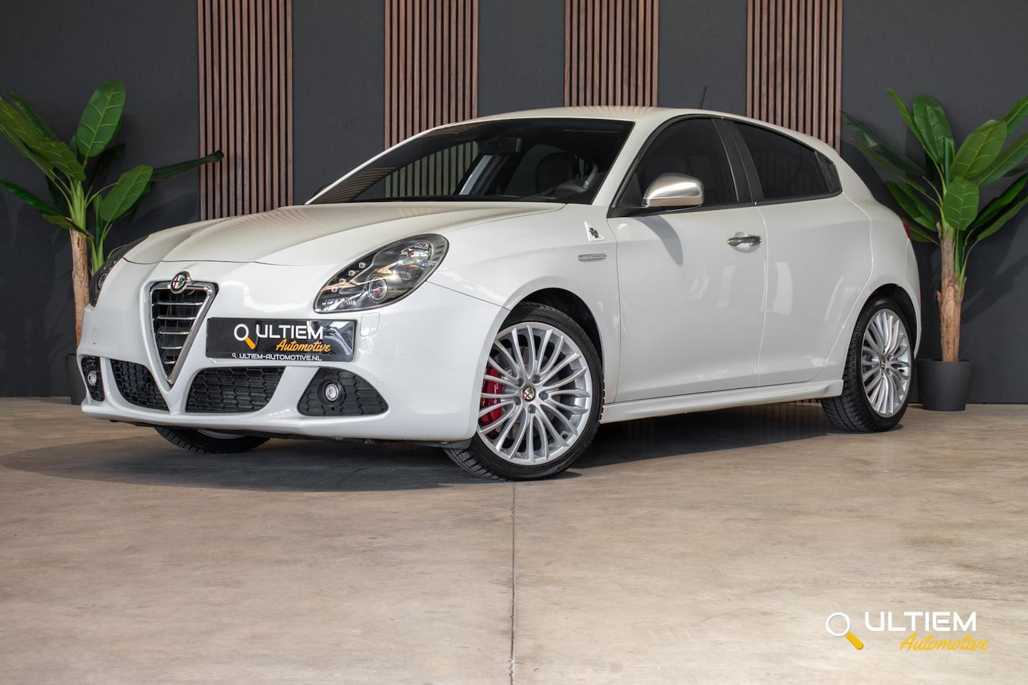 Alfa Romeo Giulietta - 1.7 TBi Quadrifoglio Verde | UNIEK*1E EIGENAAR - AutoWereld.nl