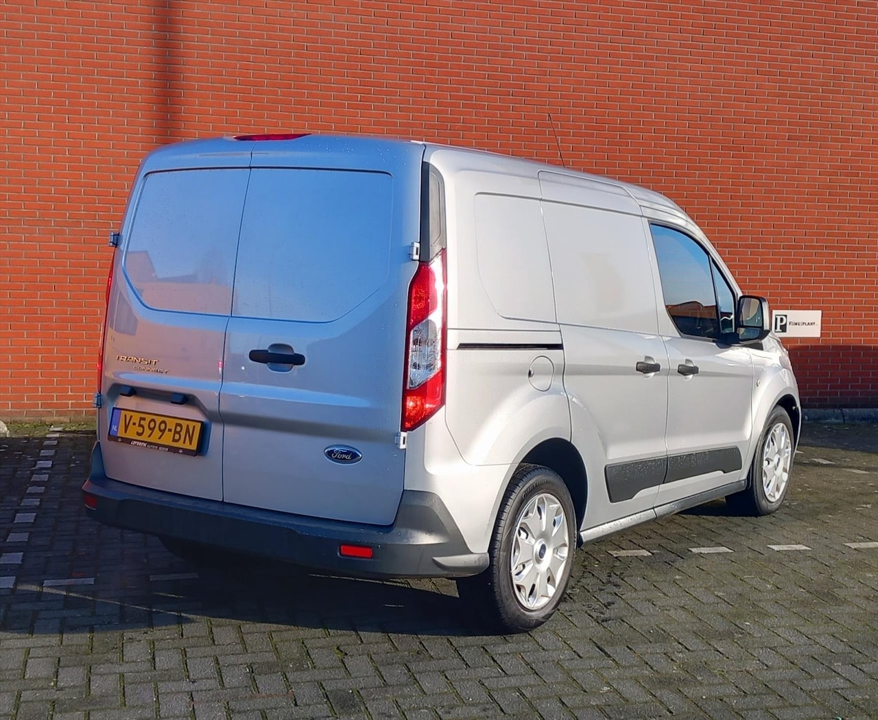 Ford Transit Connect - L1 1.5 TDCI 75pk Trend 3Zits - AutoWereld.nl