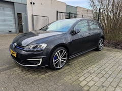 Volkswagen Golf - 1.4 TSI GTE 5deurs | Automaat | Airco | Vol opties | Zwart | PDC | 18 inch | Inruil mogeli