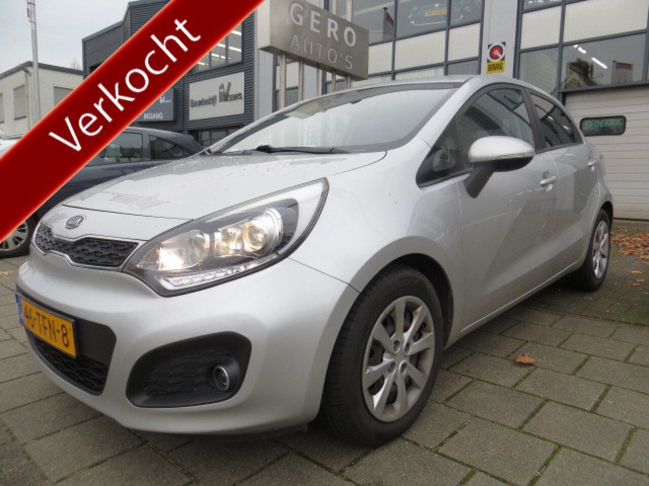 Kia Rio - 1.2 CVVT Plus Pack nl-auto 5 deurs airco elec pakket led - AutoWereld.nl