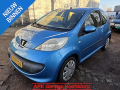 Peugeot 107 - 1.0-12V XR / Airco 107 1.0-12V XR