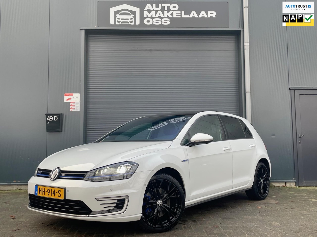 Volkswagen Golf - 1.4 TSI GTE NAP CARPLAY PANO KEYLESS DAB LEER STOELVERWARMING CLIMA CRUISE ACC NAVI - AutoWereld.nl