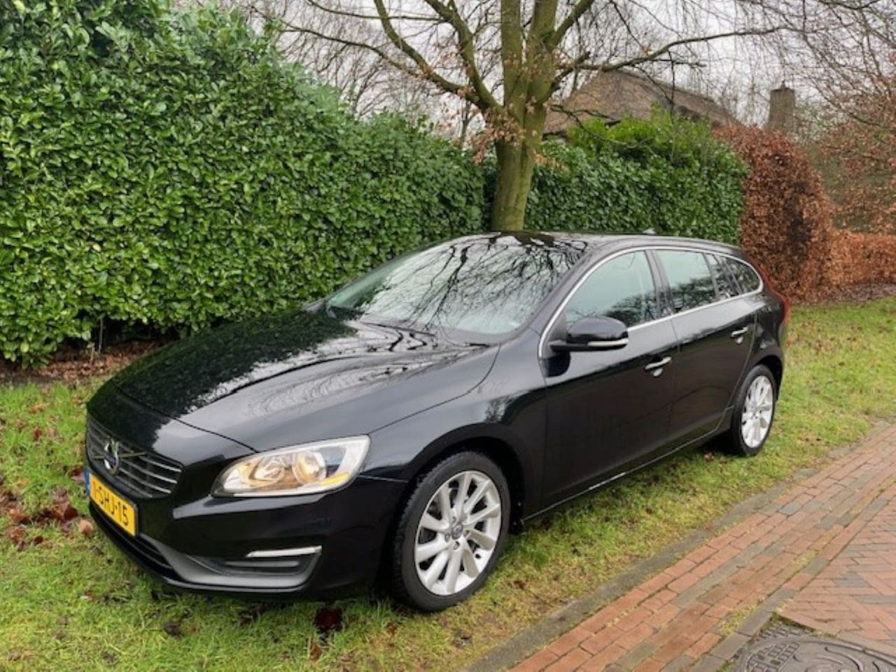 Volvo V60 - 1.6 T3 Momentum - AutoWereld.nl