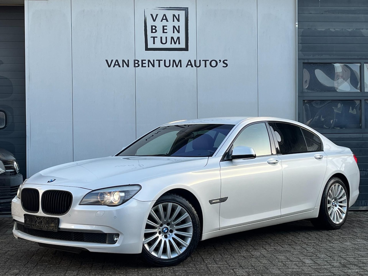 BMW 7-serie - 730d Executive Leder Navi Camera Xenon - AutoWereld.nl