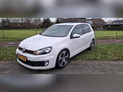 Volkswagen Golf - 2.0 GTI