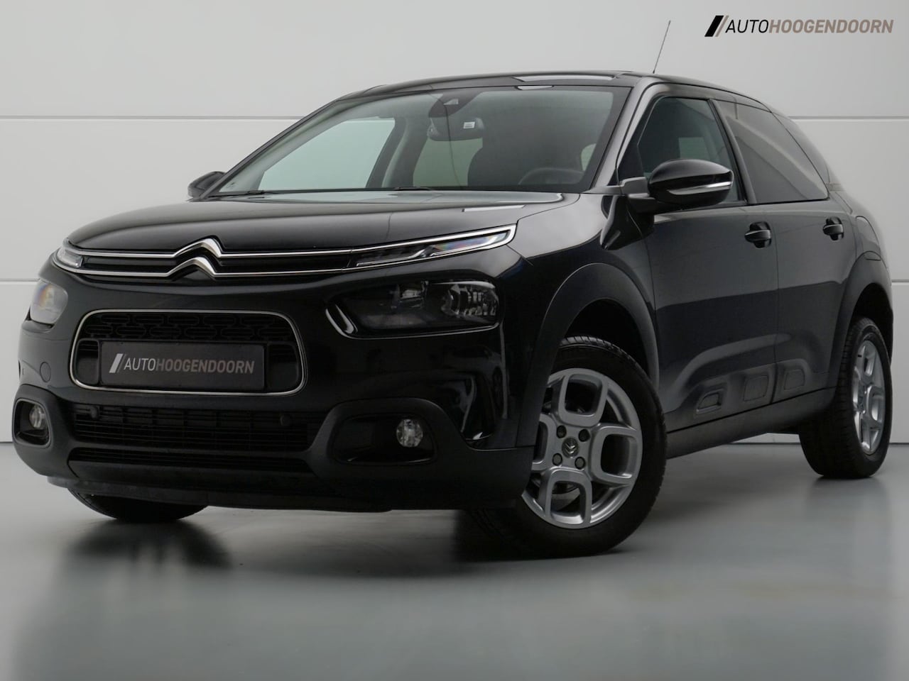 Citroën C4 Cactus - 1.2 PureTech Shine (APPLE CARPLAY,LED VERLICHTING,PANORAMA,STOELVERWARMING,NAVIGATIE,CAMER - AutoWereld.nl