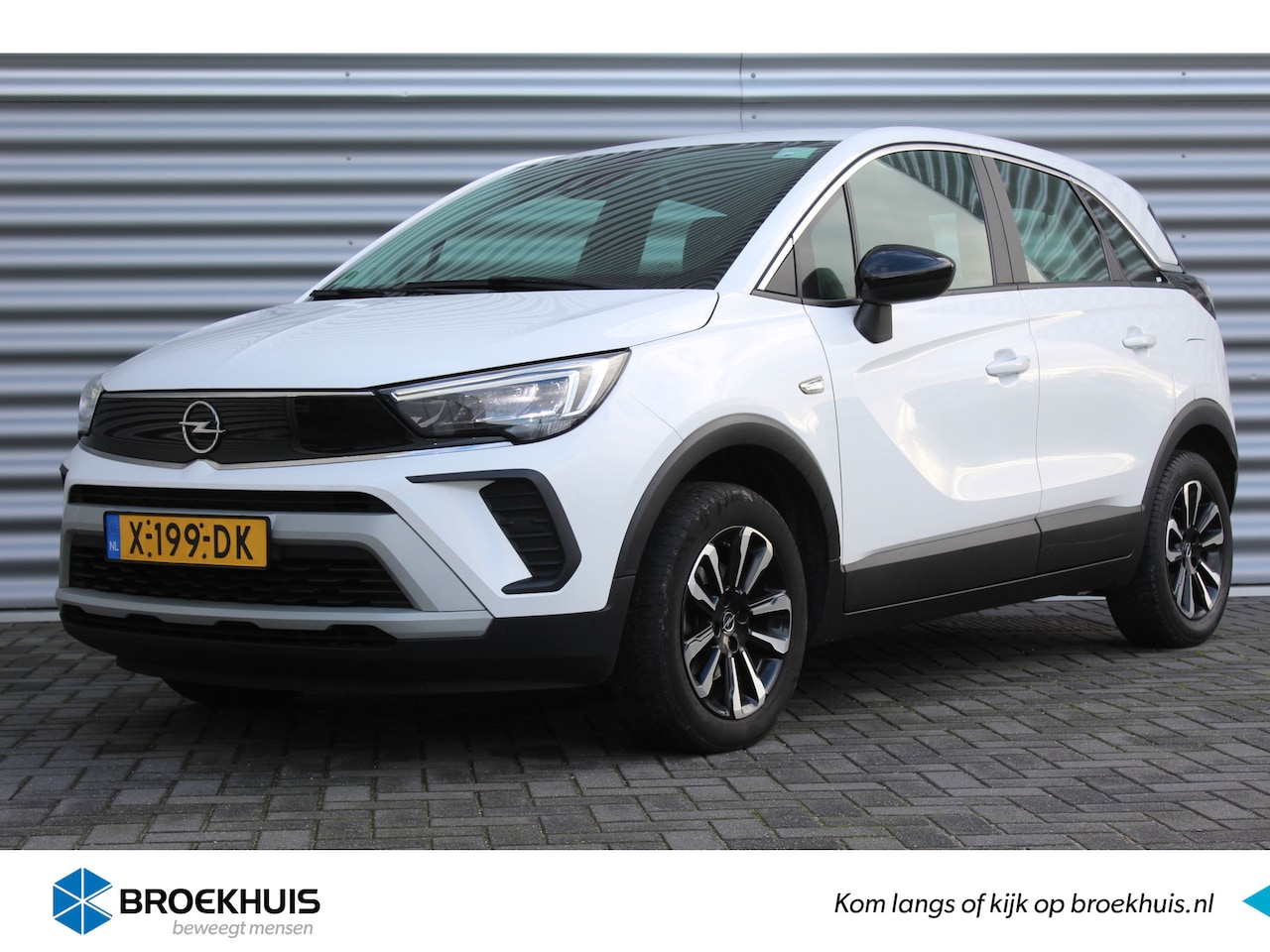 Opel Crossland - 1.2 TURBO 130PK ELEGANCE AUTOMAAT / NAVI / LEDER / CLIMA / AGR / 16" LMV / CAMERA / FULL-L - AutoWereld.nl