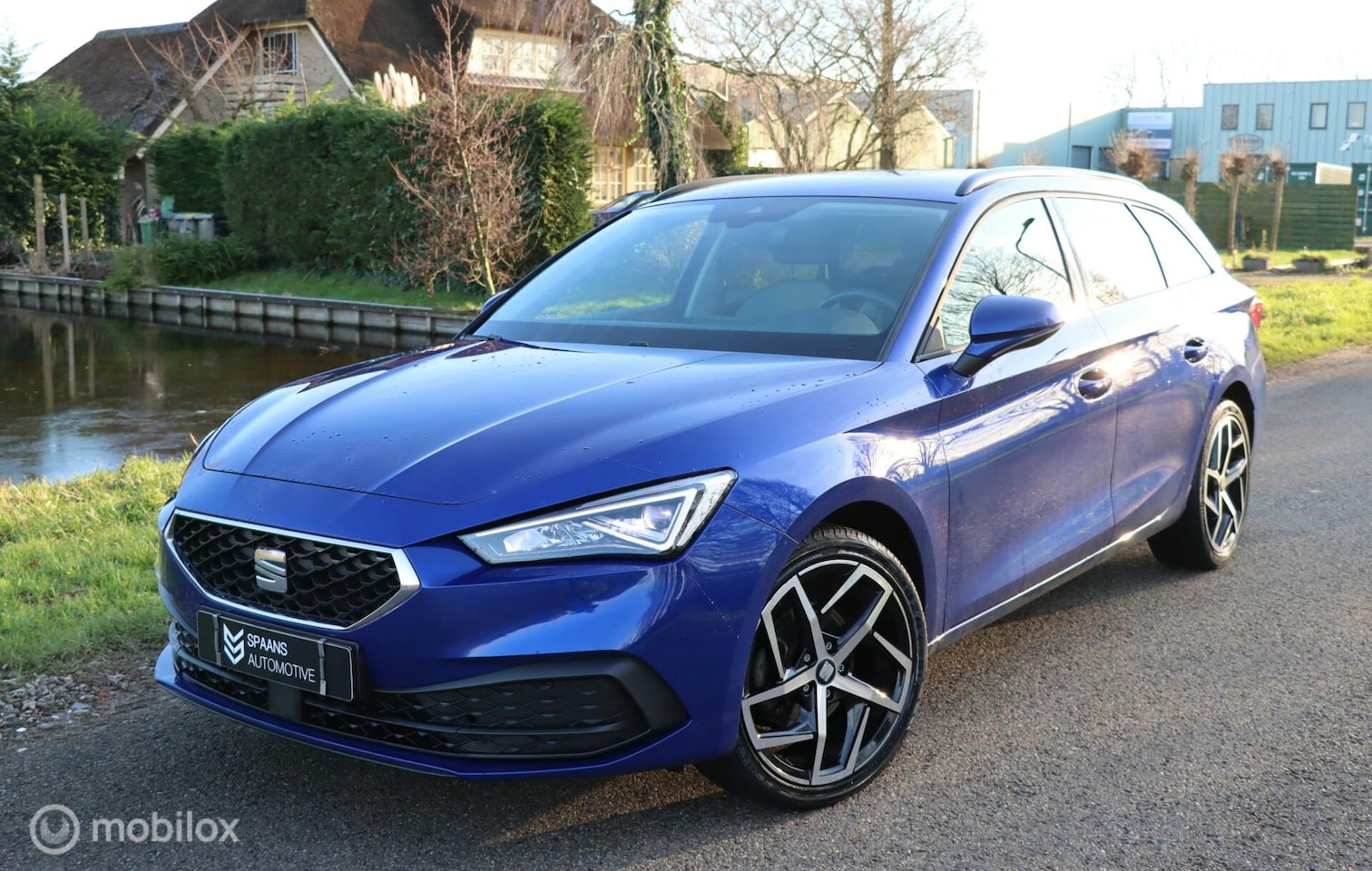 Seat Leon Sportstourer - 1.5 TSI / Carplay / ACC / Lane assist - AutoWereld.nl