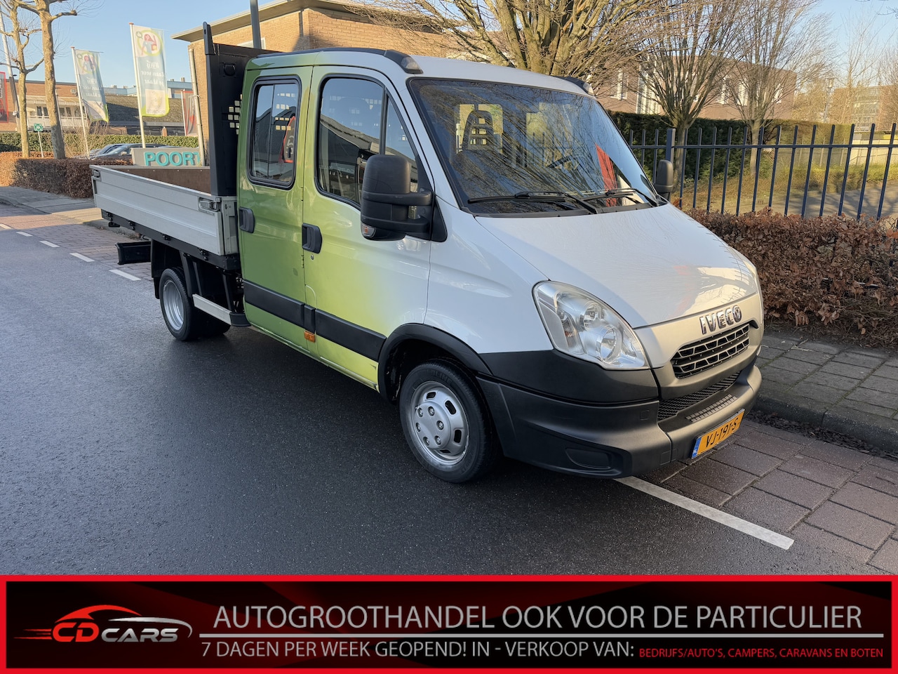 Iveco Daily - 35C13 D 345 Bakwagen Dubbel cabine, 7 Persoons, Clima, Radio - AutoWereld.nl