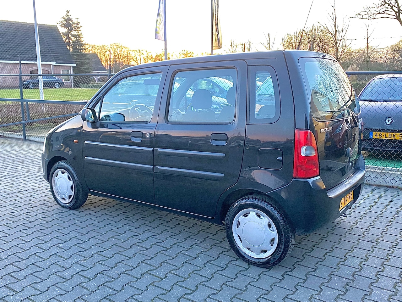 Suzuki Wagon R+ - 1.0 Trend N.A.P | NIEUWE APK BIJ AFLEVERING - AutoWereld.nl