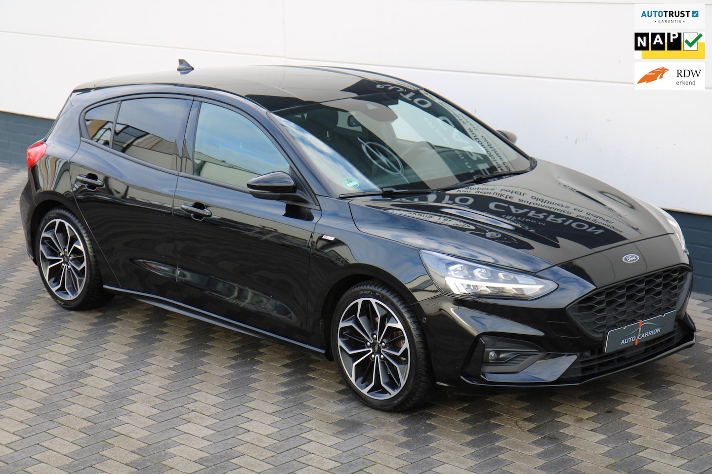 Ford Focus - 1.0 EcoBoost ST Line 125PK Automaat Navi Camera - AutoWereld.nl