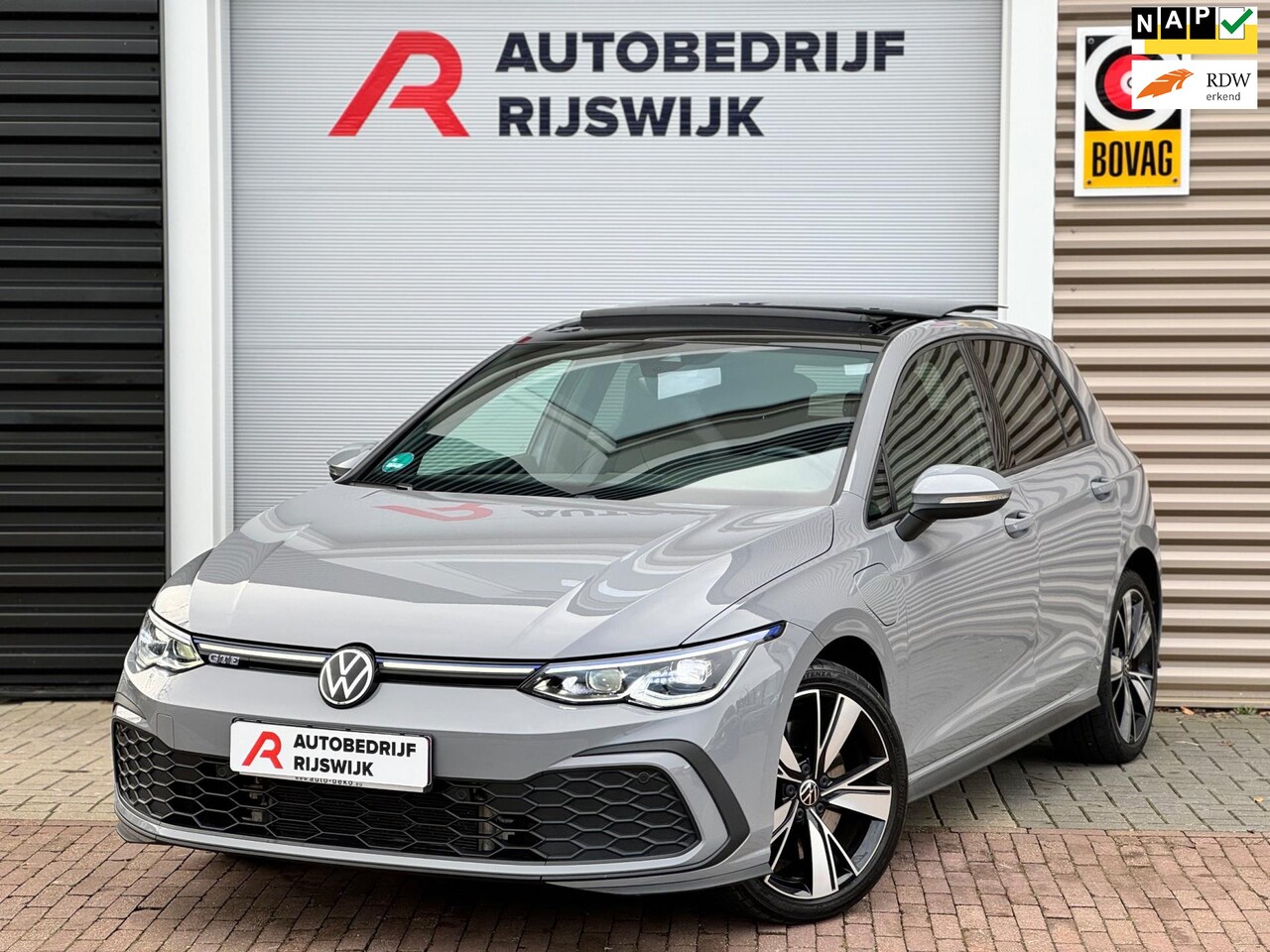 Volkswagen Golf - 1.4 eHybrid GTE Pano/Matrix/Camera - AutoWereld.nl