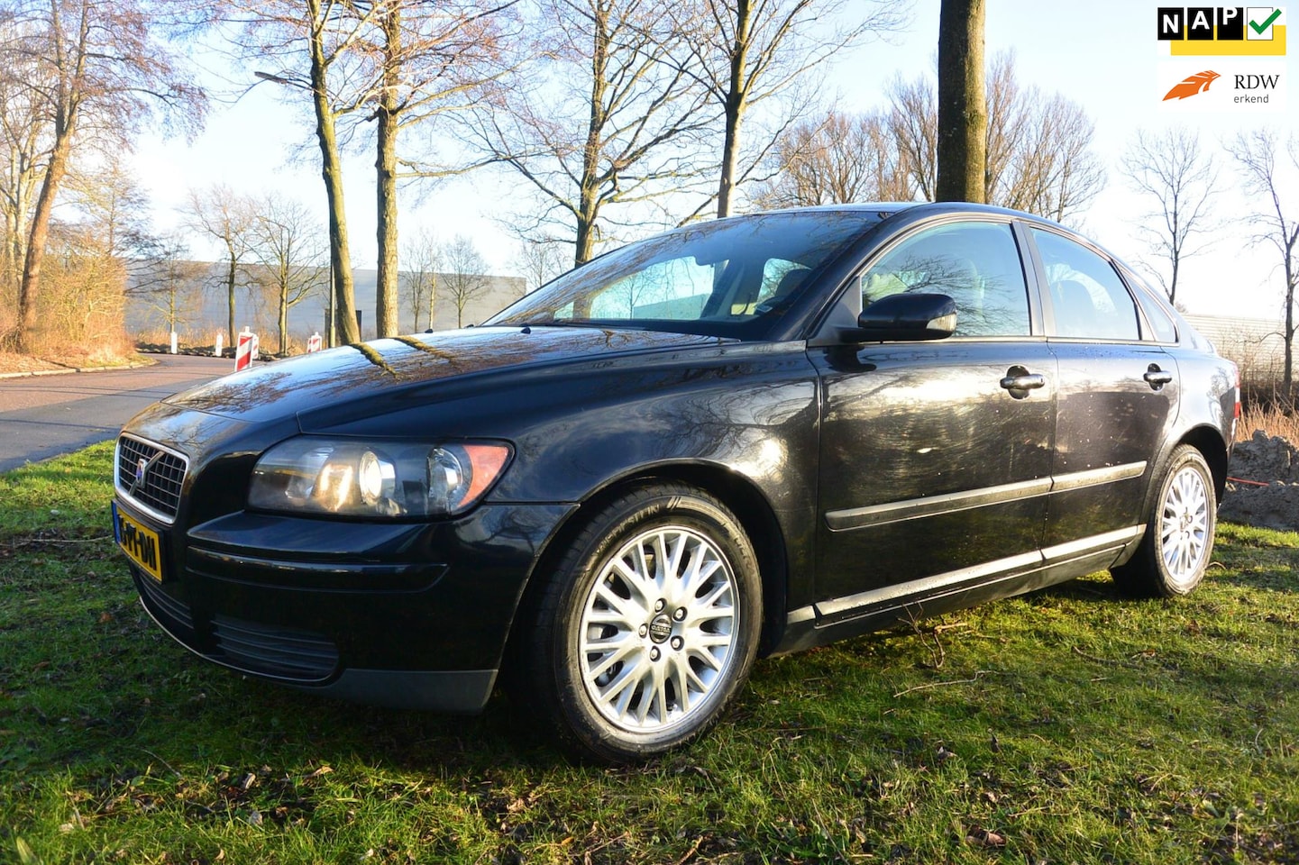 Volvo S40 - 2.4 Elite*automaat*airco*cruise*2de eigenaar - AutoWereld.nl