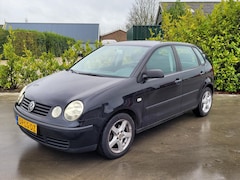 Volkswagen Polo - 1.2 Basis | Bluetooth | Lichtmetaal | 5drs