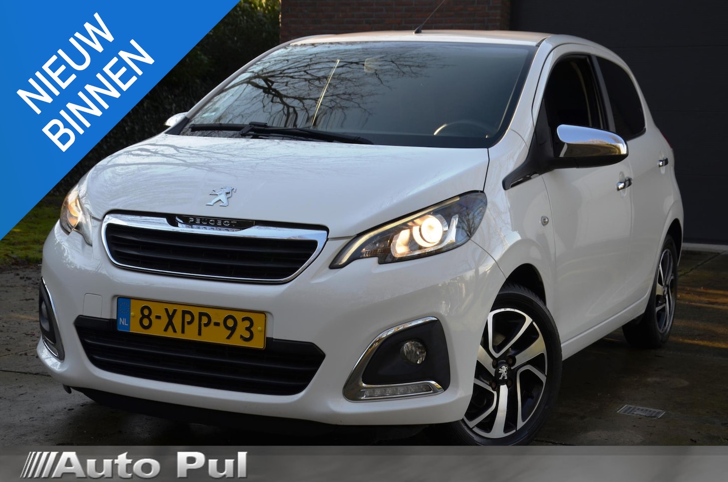 Peugeot 108 - 1.0 e-VTi Première Achteruitrijcamera/Ecc/Extra getint glas/lichtmetalen velgen 15" - AutoWereld.nl