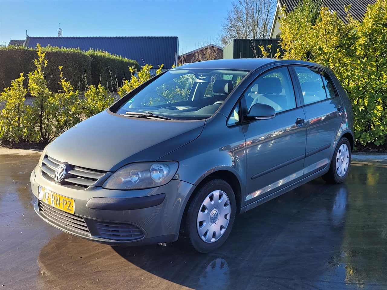 Volkswagen Golf Plus - 1.6 FSI Turijn | Airco | Trekhaak | Nwe APK! - AutoWereld.nl