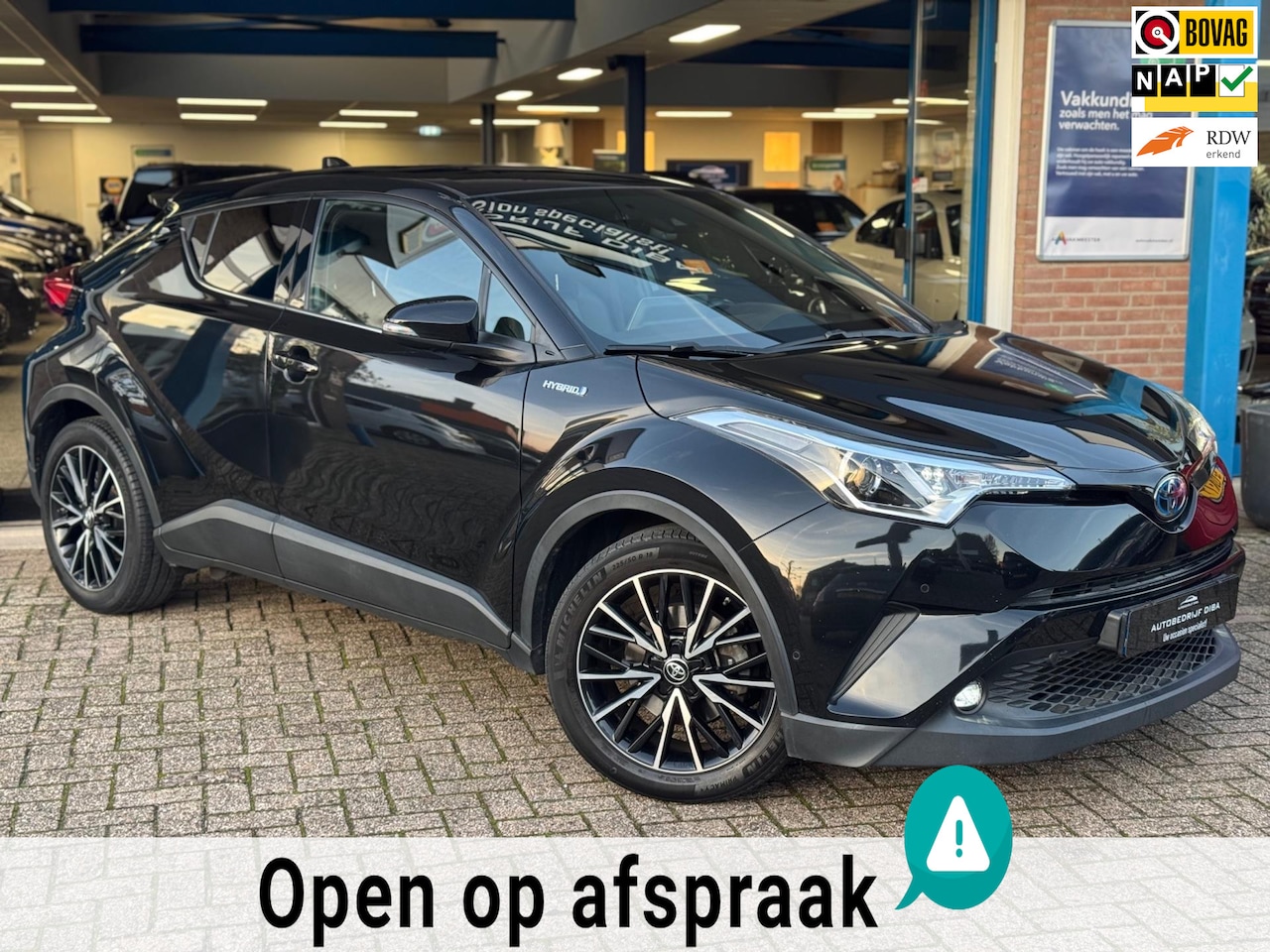 Toyota C-HR - 1.8 Hybrid Executive 2018 AUT NAVI CLIMA NAP! - AutoWereld.nl