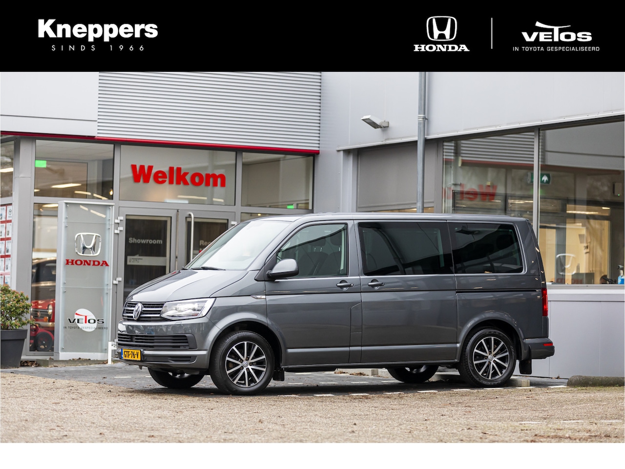 Volkswagen Multivan - 2.0 TSI L1H1 Highline 2 Schuifdeuren, Trekhaak, Parkeersensoren, Apple/Android , All-in Ri - AutoWereld.nl