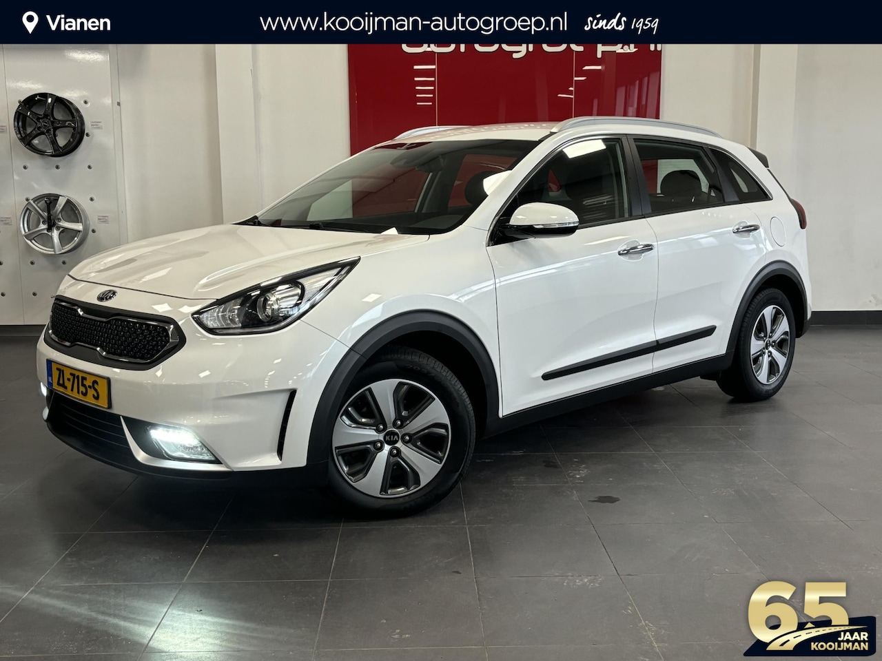 Kia Niro - 1.6 GDi Hybrid DynamicLine Automaat Hybride, Navigatie, CruiseControl, achteruitrijcamera! - AutoWereld.nl