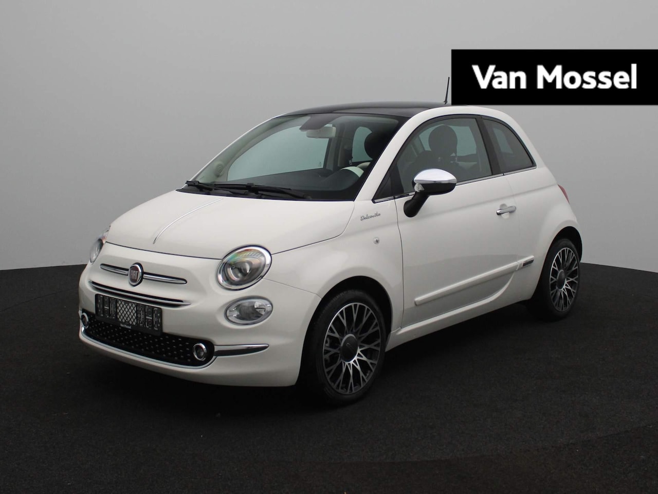 Fiat 500 - 1.0 Hybrid Dolcevita | Panoramadak | Apple CarPlay | Climate Control | Parkeersensoren | 1 - AutoWereld.nl