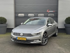 Volkswagen Passat - 2.0 TDI Highline | Navigatie | Led | Carplay | Lichtmetalen Velgen | Parkeersensoren | Tre