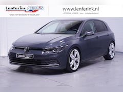 Volkswagen Golf - 1.5 TSI Adaptive Cruise PDC v+a Voorstoelen + Stuur Verwarmbaar LED Digital Dash Clima 3 Z