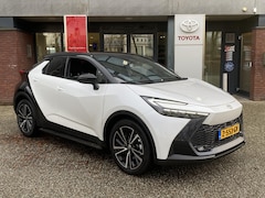 Toyota C-HR - 2.0 Plug-in Hybrid 220 Première Edition APPLE/ANDROID JBL HEAD-UP PANODAK EL-ACHTERKLEP 36