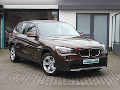 BMW X1 - sDrive18i Executive Navi, PDC, LM Velgen, Nieuwe Distributie ketting