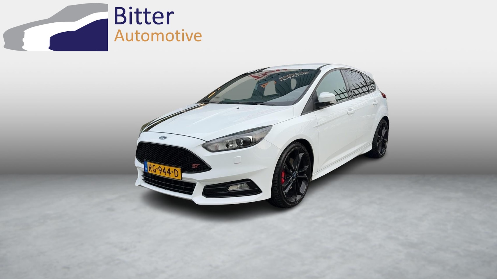 Ford Focus - 2.0 ST 3 250 PK RECARO LEDER - AutoWereld.nl