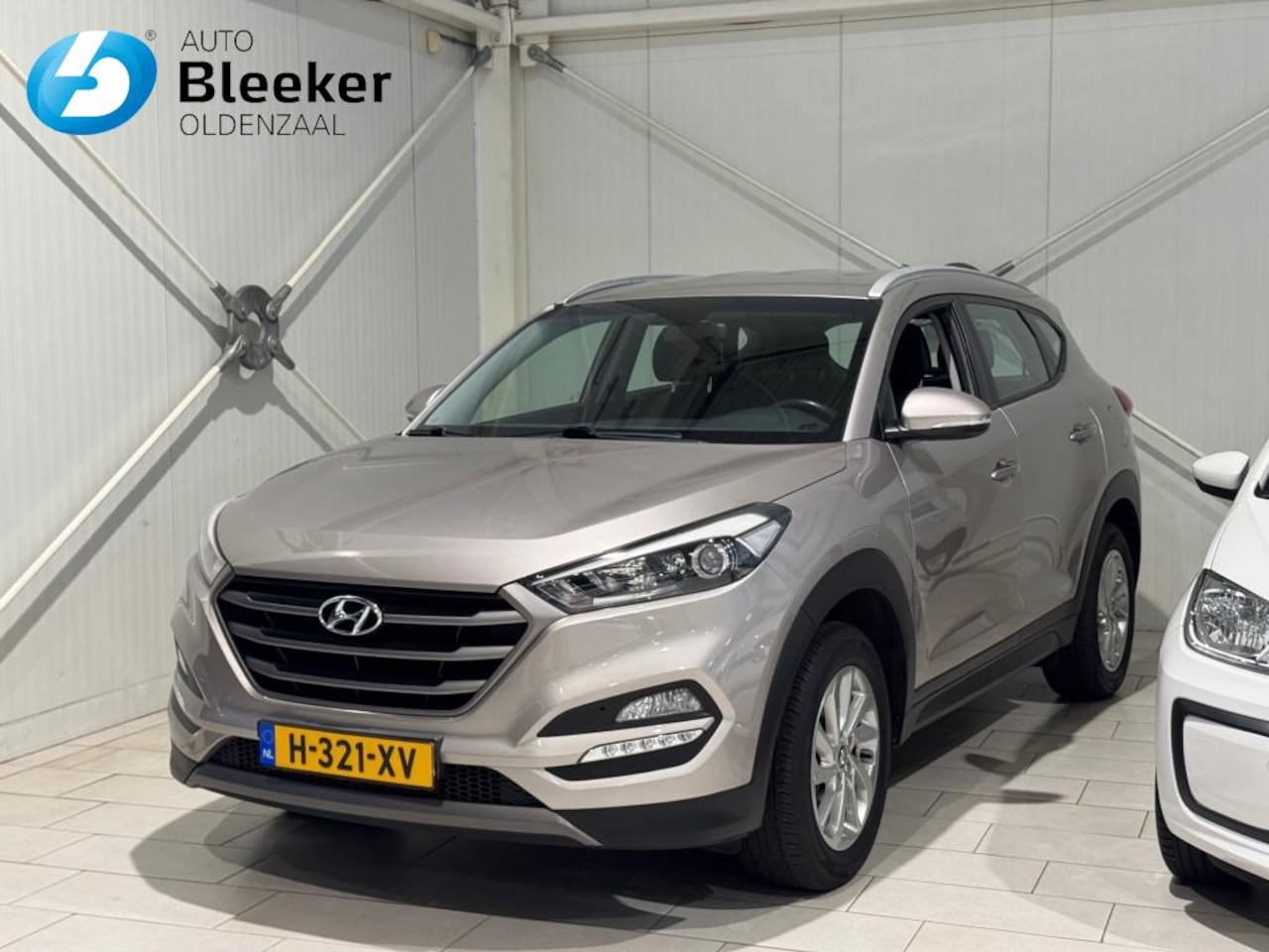 Hyundai Tucson - 1.6 GDI Comfort Stoel/Stuurverw Clima Cruise Navi - AutoWereld.nl