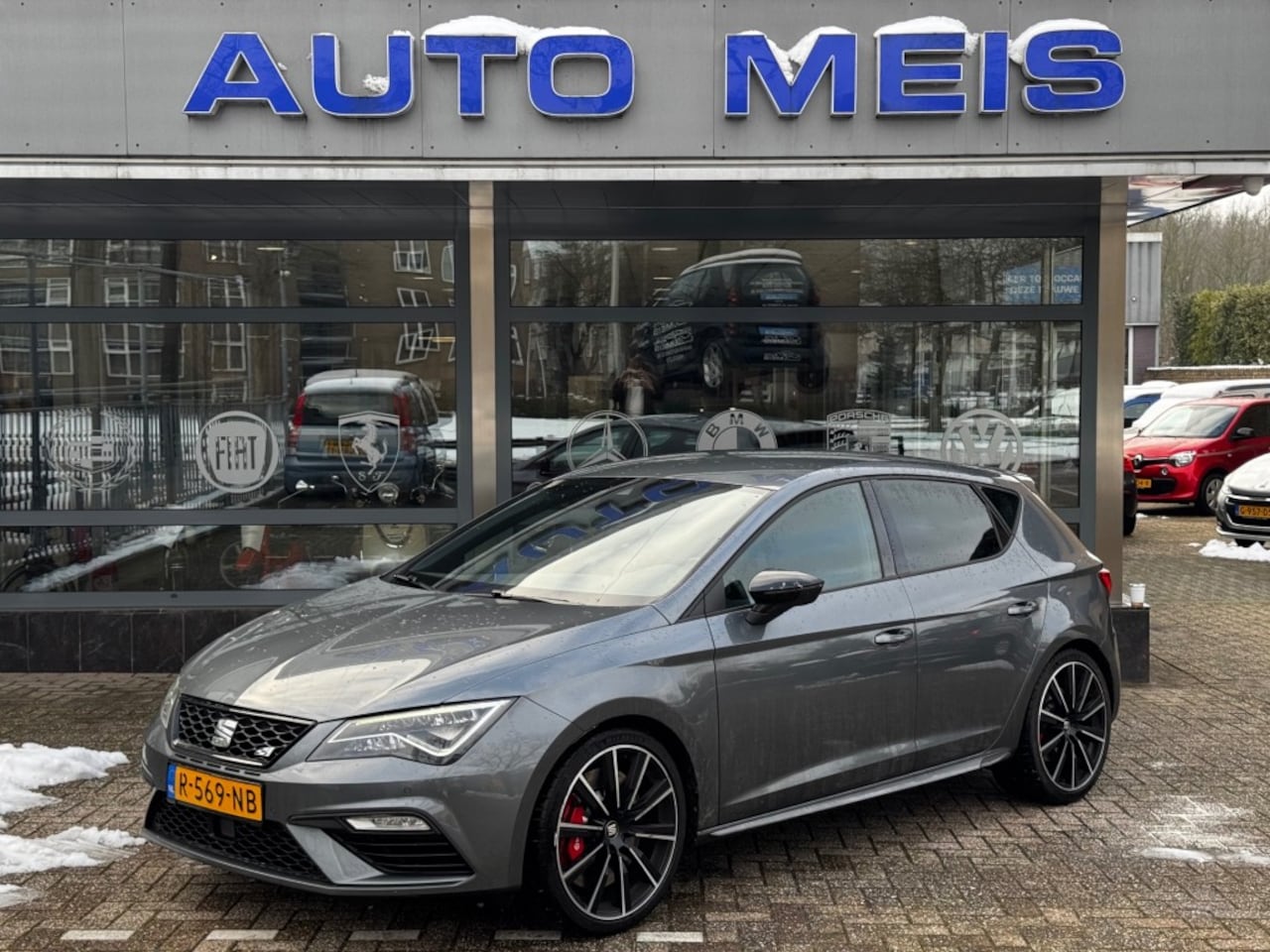 Seat Leon - 2.0 TSI CUPRA 300 Performance Pack - AutoWereld.nl