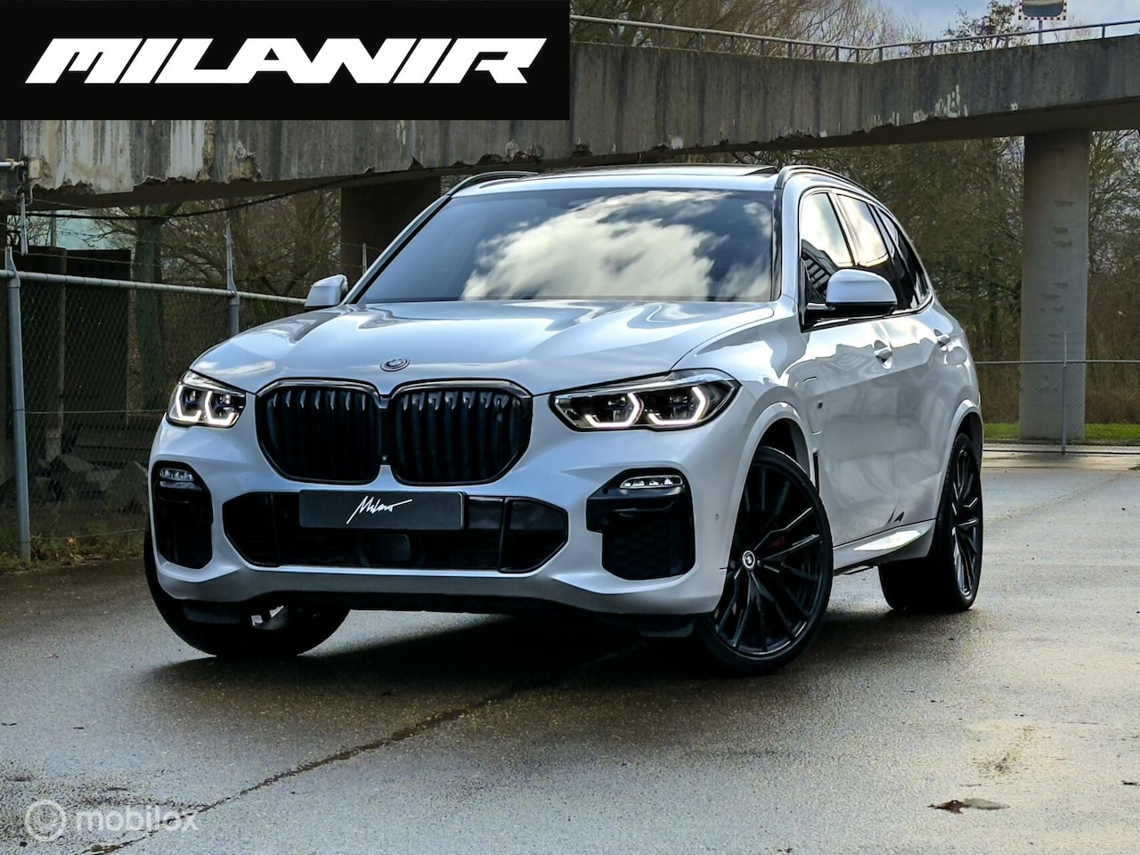 BMW X5 - xDrive45e M-Sport | Pano | B&W Audio | Carbon |Headup - AutoWereld.nl