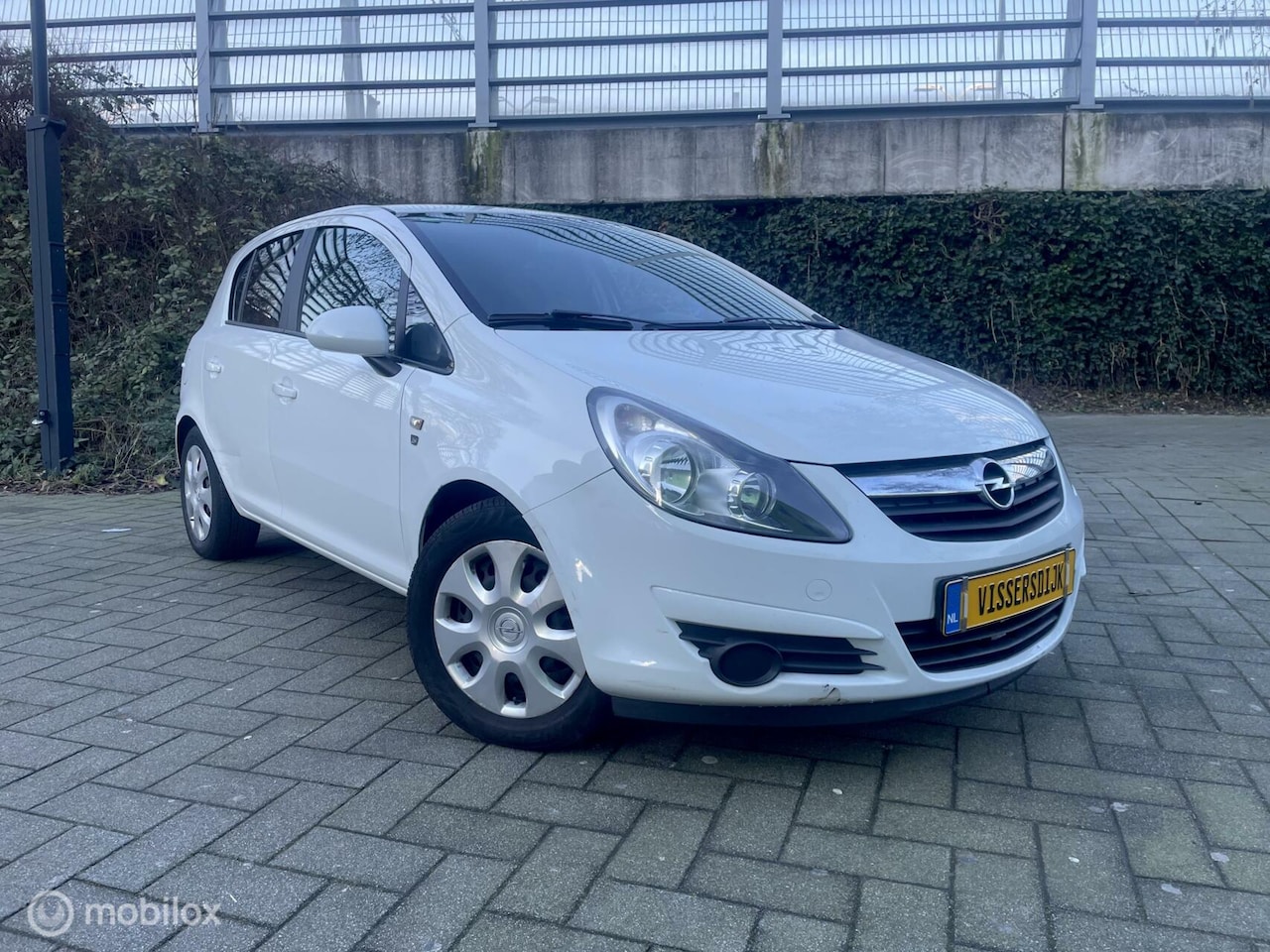 Opel Corsa - 1.0-12V '111' Edition | Airco | Met APK - AutoWereld.nl