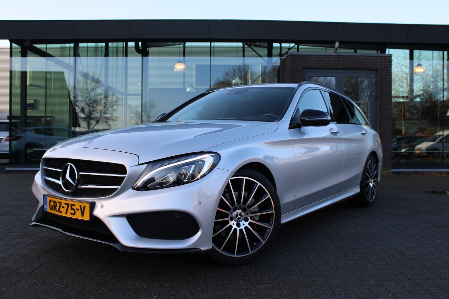 Mercedes-Benz C-klasse Estate - 180 AMG Sport Edition 19 inch 180 AMG Sport Edition 19 inch - AutoWereld.nl