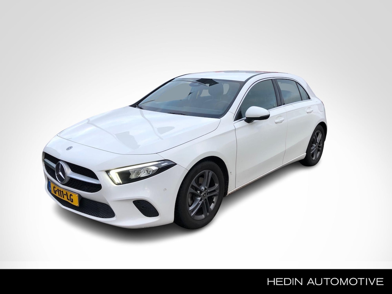 Mercedes-Benz A-klasse - A 200 Automaat Progressive Line | LED | Stoelverwarming | Parktronic | Camera | Spiegelpak - AutoWereld.nl